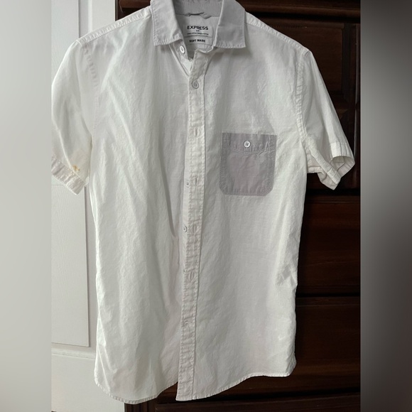 Express pocket button up - Picture 1 of 3